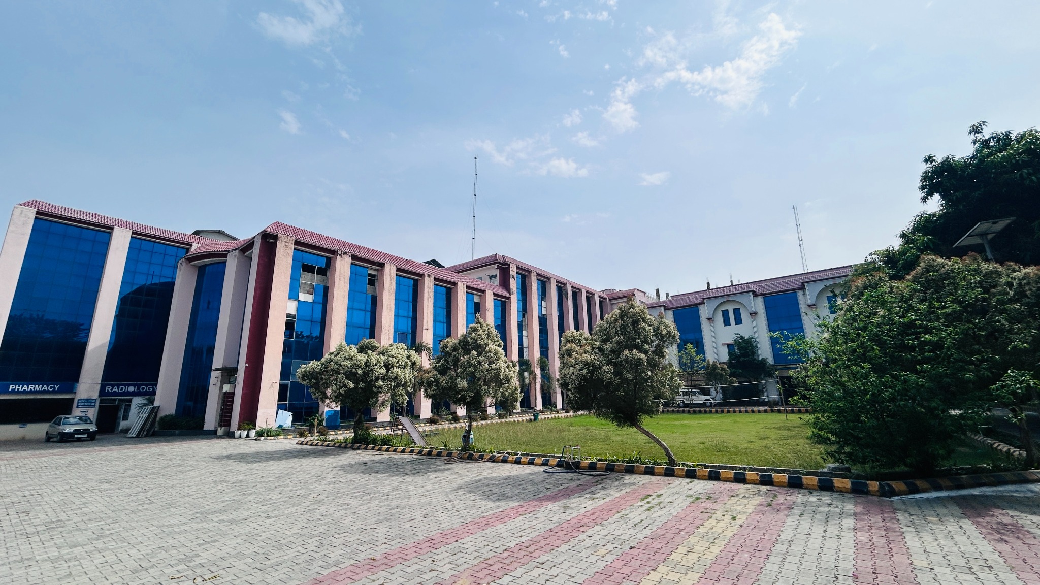 Green campus and academic block of Saharanpur Ayurved Medical College