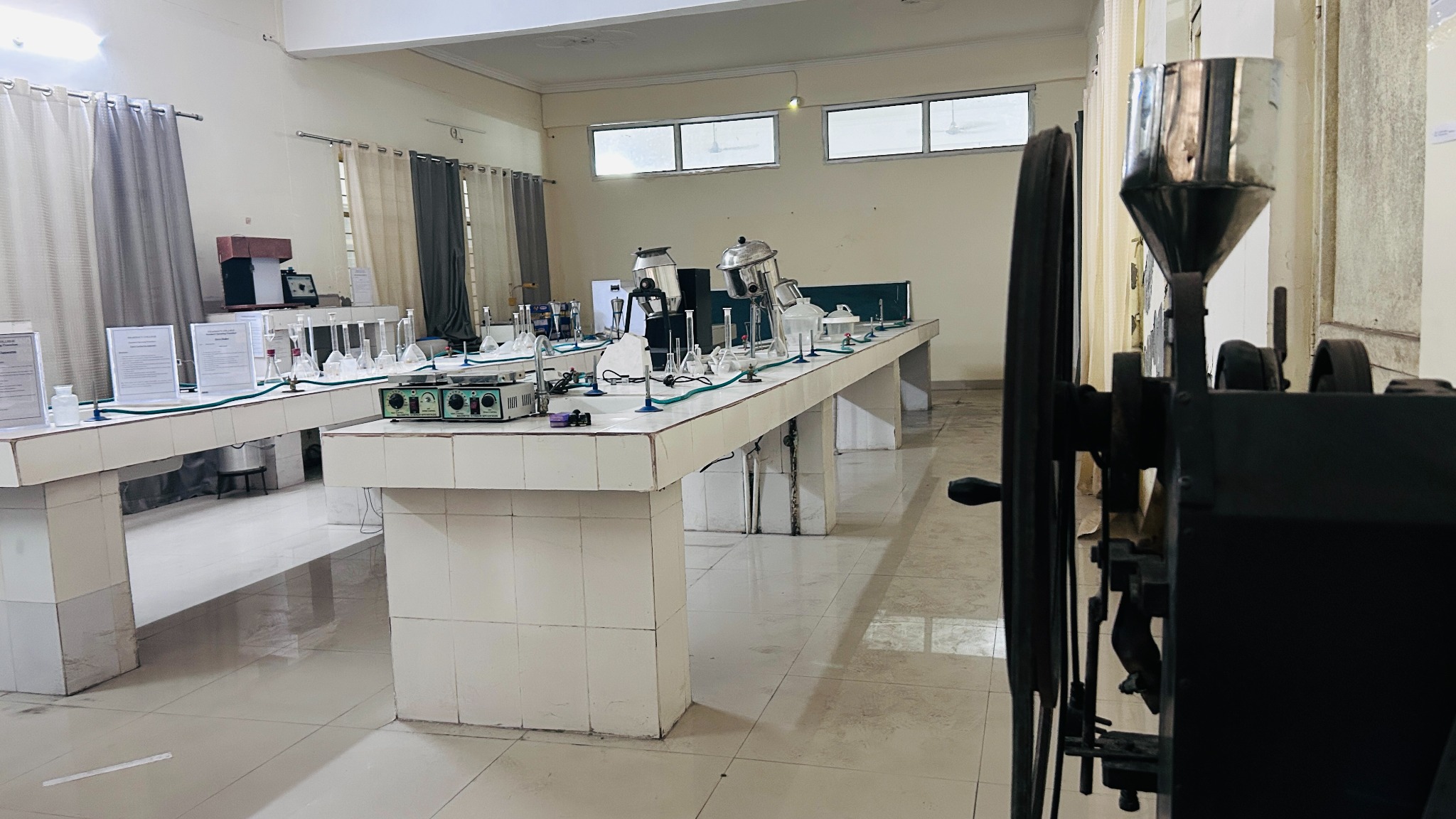 Pharmacy practical laboratory at Saharanpur Ayurved Medical College